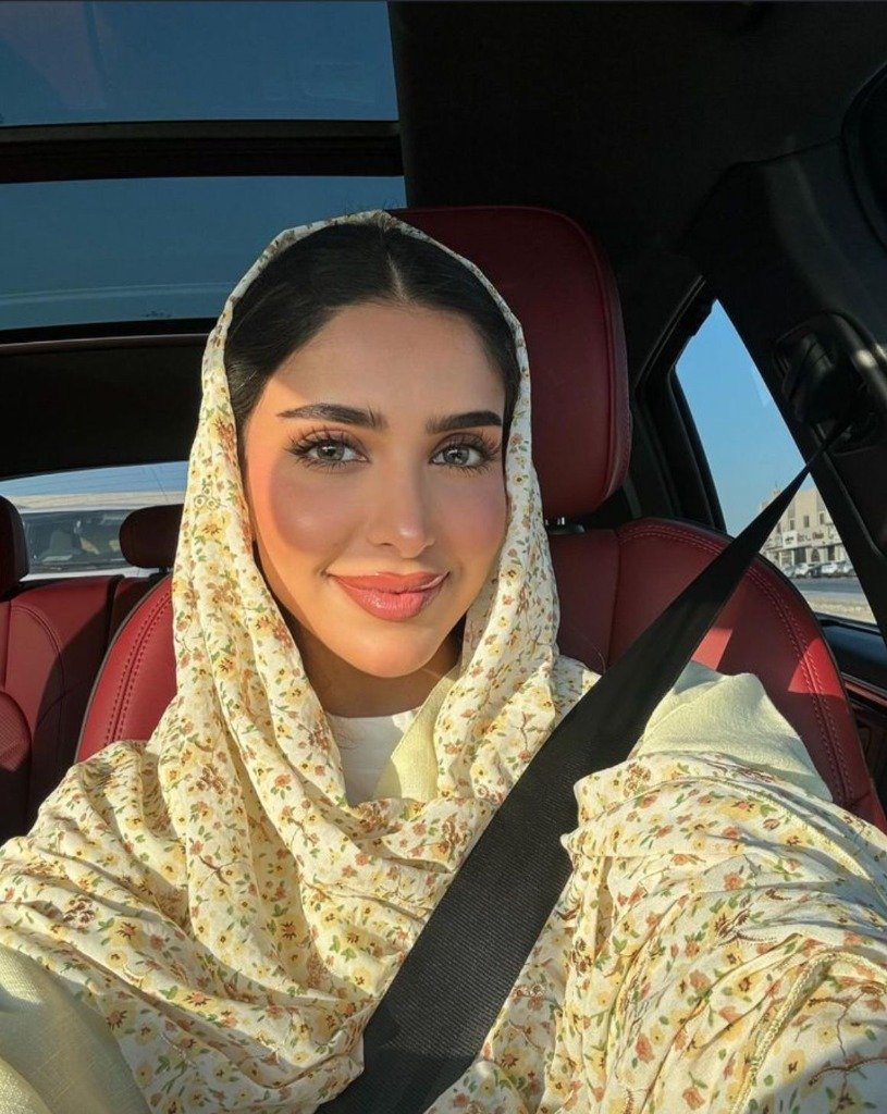 خديجة الشيخ